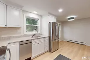 16 Arrow St, Enfield, CT 06082 - Photo 7
