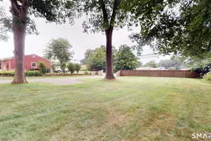 16 Arrow St, Enfield, CT 06082 - Photo 29