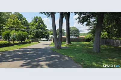 16 Arrow Street, Enfield, CT 06082 - Photo 3