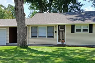 16 Arrow St, Enfield, CT 06082 - Photo 1