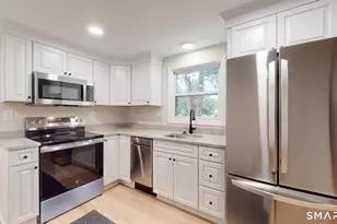 16 Arrow St, Enfield, CT 06082 - Photo 5