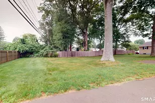 16 Arrow St, Enfield, CT 06082 - Photo 27