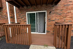 1001 Old Colony Rd, Meriden, CT 06451 - Photo 7