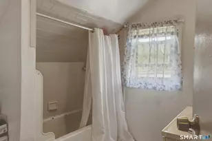 45 Columbia St, Bridgeport, CT 06604 - Photo 9