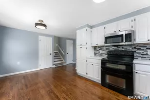 267 Bamford Ave, Waterbury, CT 06708 - Photo 9