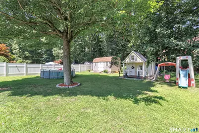 25 North Forest Circle, West Haven, CT 06516 - Photo 39