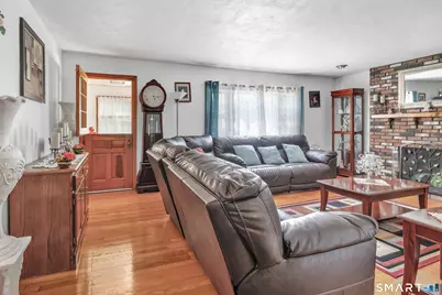 25 North Forest Circle, West Haven, CT 06516 - Photo 5