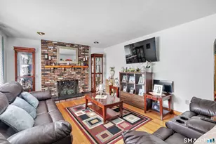 25 N Forest Cir, West Haven, CT 06516 - Photo 7