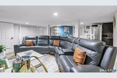 25 North Forest Circle, West Haven, CT 06516 - Photo 25