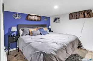 25 N Forest Cir, West Haven, CT 06516 - Photo 27
