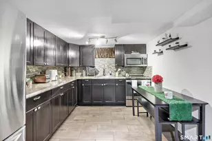25 N Forest Cir, West Haven, CT 06516 - Photo 23