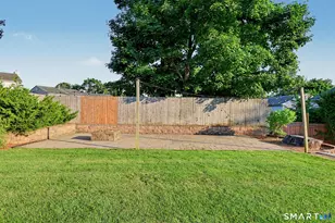 142 N Taylor Ave, Norwalk, CT 06854 - Photo 29