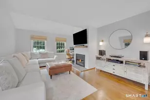 28 Paisley Ln, Fairfield, CT 06825 - Photo 3