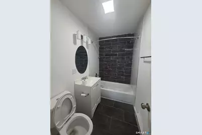 652 Watertown Avenue, Waterbury, CT 06708 - Photo 9