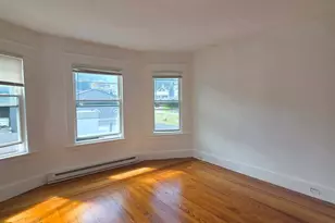 652 Watertown Ave, Waterbury, CT 06708 - Photo 5