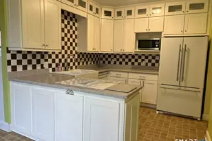 64 Cone St, Hartford, CT 06105 - Photo 9