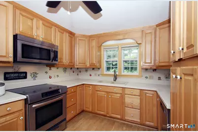 1670 Hartford Turnpike, North Haven, CT 06473 - Photo 15