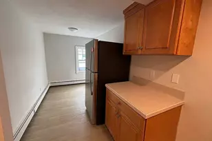 129 N Water St, Greenwich, CT 06830 - Photo 7