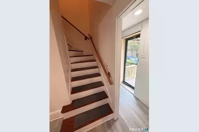 90 Sims Street, Bridgeport, CT 06604 - Photo 15