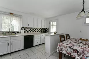 65 Crystal St, Wethersfield, CT 06109 - Photo 5