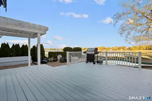 231 Pawson Rd, Branford, CT 06405 - Photo 5