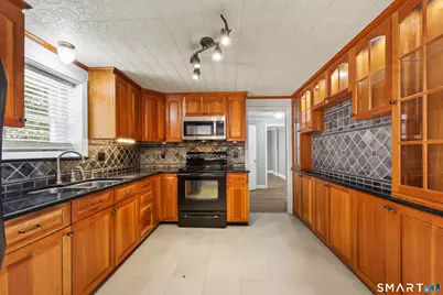 647 Willis Street, Bristol, CT 06010 - Photo 13