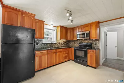 647 Willis Street, Bristol, CT 06010 - Photo 15
