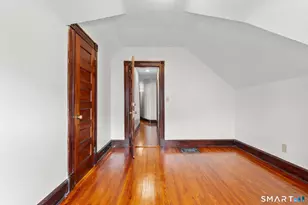 41 Plaza Ave, Waterbury, CT 06710 - Photo 17