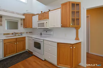 895 Heritage Village #A, Southbury, CT 06488 - Photo 9