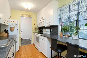 202 Soundview Ave, Stamford, CT 06902 - Photo 5