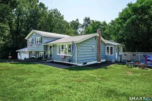 17 Julius Dr, East Haven, CT 06513 - Photo 3