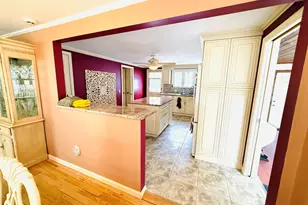 5 Elmer St, New Haven, CT 06512 - Photo 9