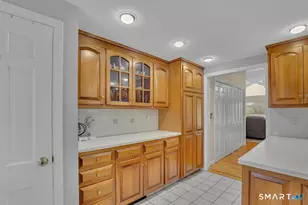 292 S Main St, West Hartford, CT 06107 - Photo 13