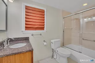 292 S Main St, West Hartford, CT 06107 - Photo 21