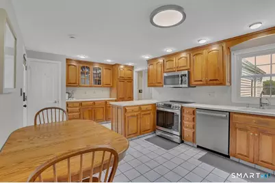 292 South Main Street, West Hartford, CT 06107 - Photo 11