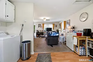 8-10 Depot Rd, Groton, CT 06340 - Photo 15