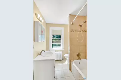 103 Robert Street, Waterbury, CT 06710 - Photo 9