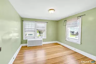 103 Robert St, Waterbury, CT 06710 - Photo 7