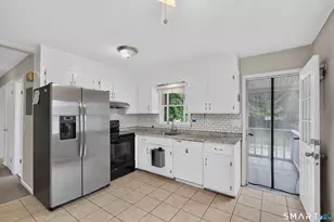 53 1/2 Elmwood Ave, Norwalk, CT 06854 - Photo 15