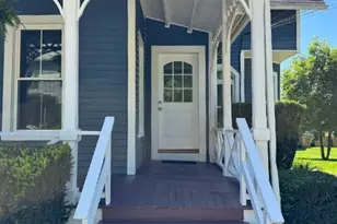 25 Drive Way, Guilford, CT 06437 - Photo 1