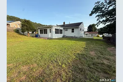 17 Navarro Road, East Haven, CT 06512 - Photo 5
