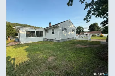 17 Navarro Road, East Haven, CT 06512 - Photo 7