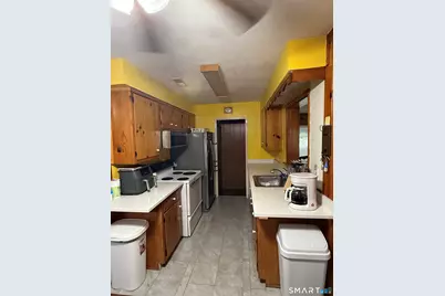 17 Navarro Road, East Haven, CT 06512 - Photo 17