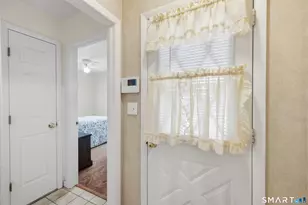 21 Culloden Rd, Stamford, CT 06902 - Photo 13