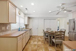 21 Culloden Rd, Stamford, CT 06902 - Photo 3