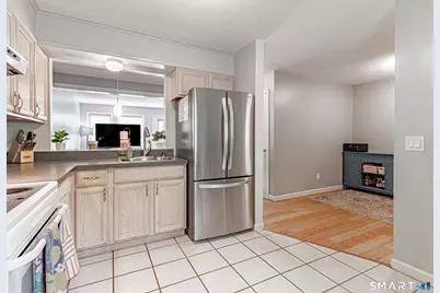 50 Far View Commons #50, Southbury, CT 06488 - Photo 5