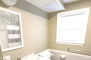 11 Union Pl, Manchester, CT 06042 - Photo 5