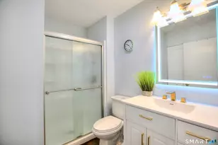 50 Greenhouse Rd, Bridgeport, CT 06606 - Photo 11
