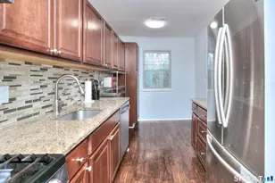 50 Greenhouse Rd, Bridgeport, CT 06606 - Photo 17