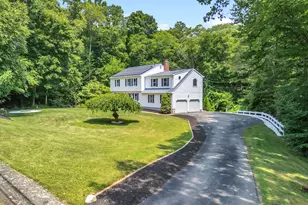 27 Ortega Dr, Montville, CT 06370 - Photo 5